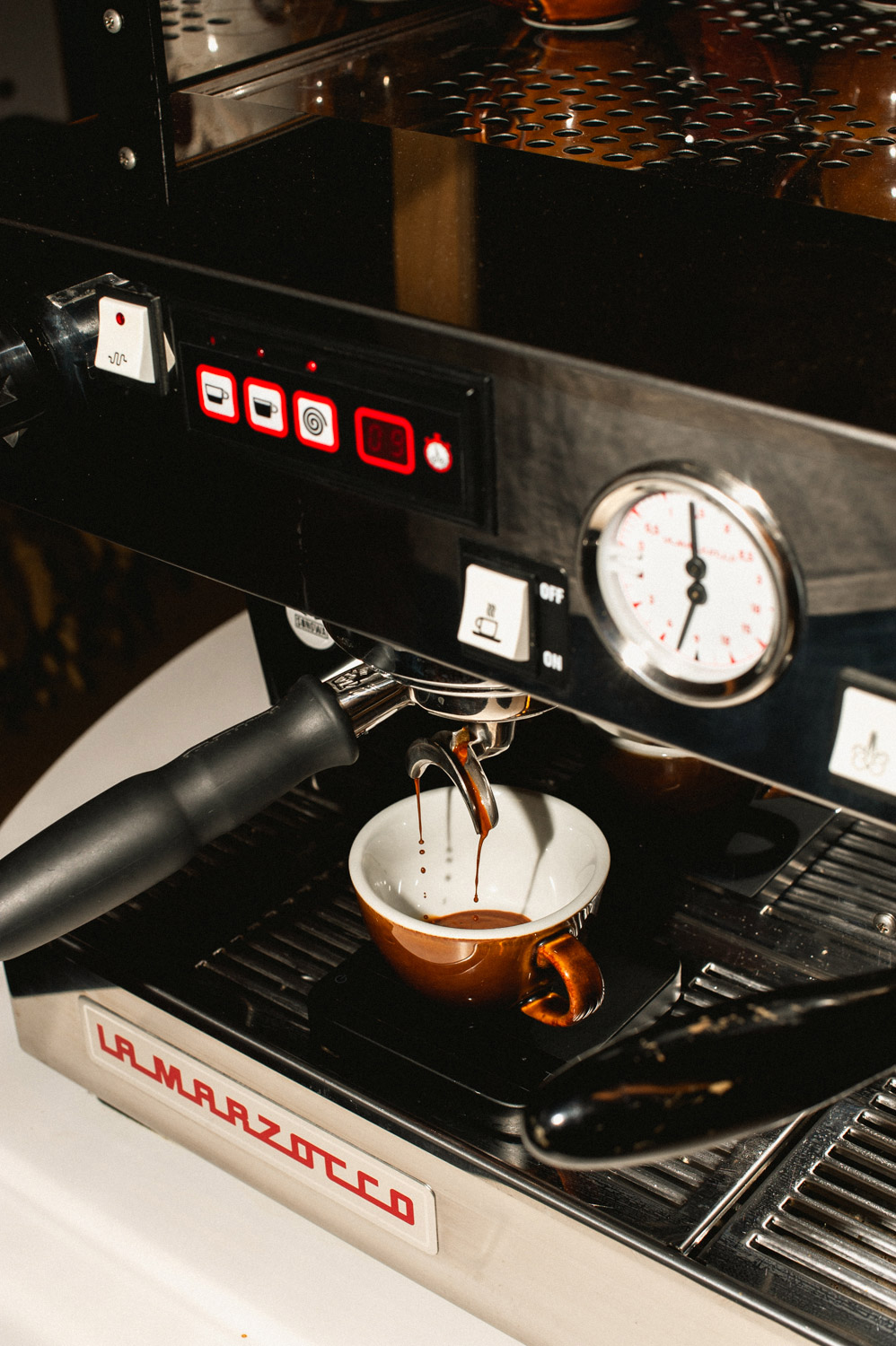 ¿Cómo se hace un café espresso?